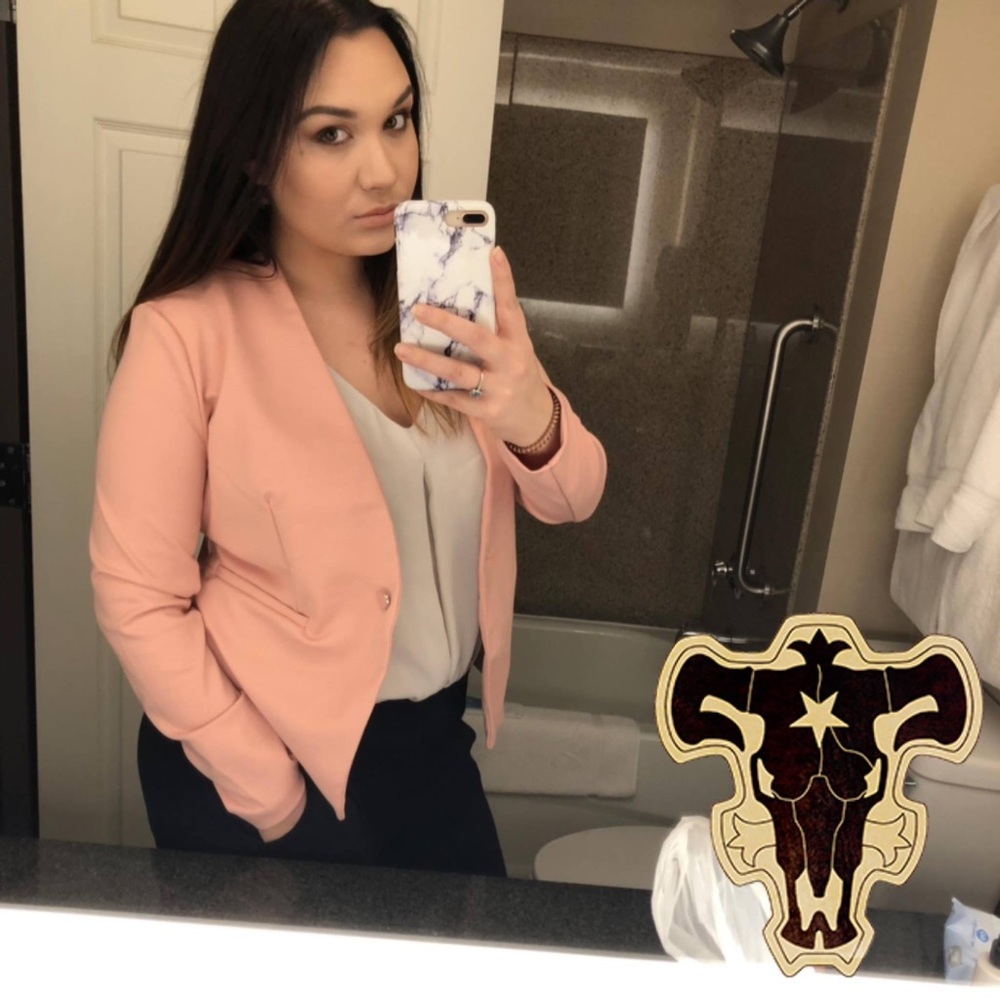 Meet your Posher, Shea